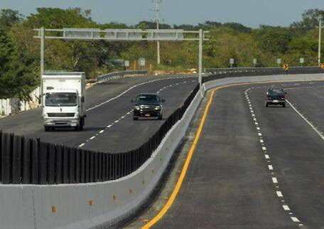 Hay carreteras más seguras: Canacar Campeche 1 IMG 1622