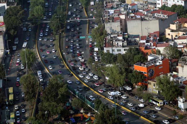 En 10 años se duplicó el parque vehicular de la CDMX 1 trafico hs 4