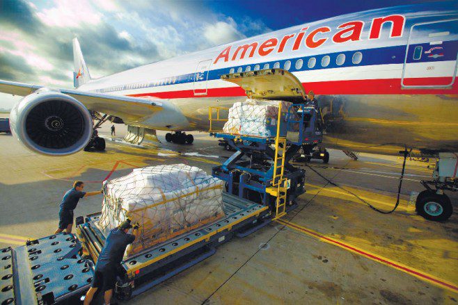 Empresas apuestan por transportar carga en aviones de pasajeros