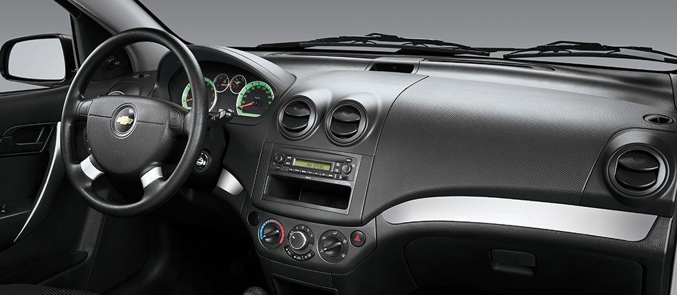 chevrolet aveo 2016 auto sedan familiar interior brinda comodidad tecnologia
