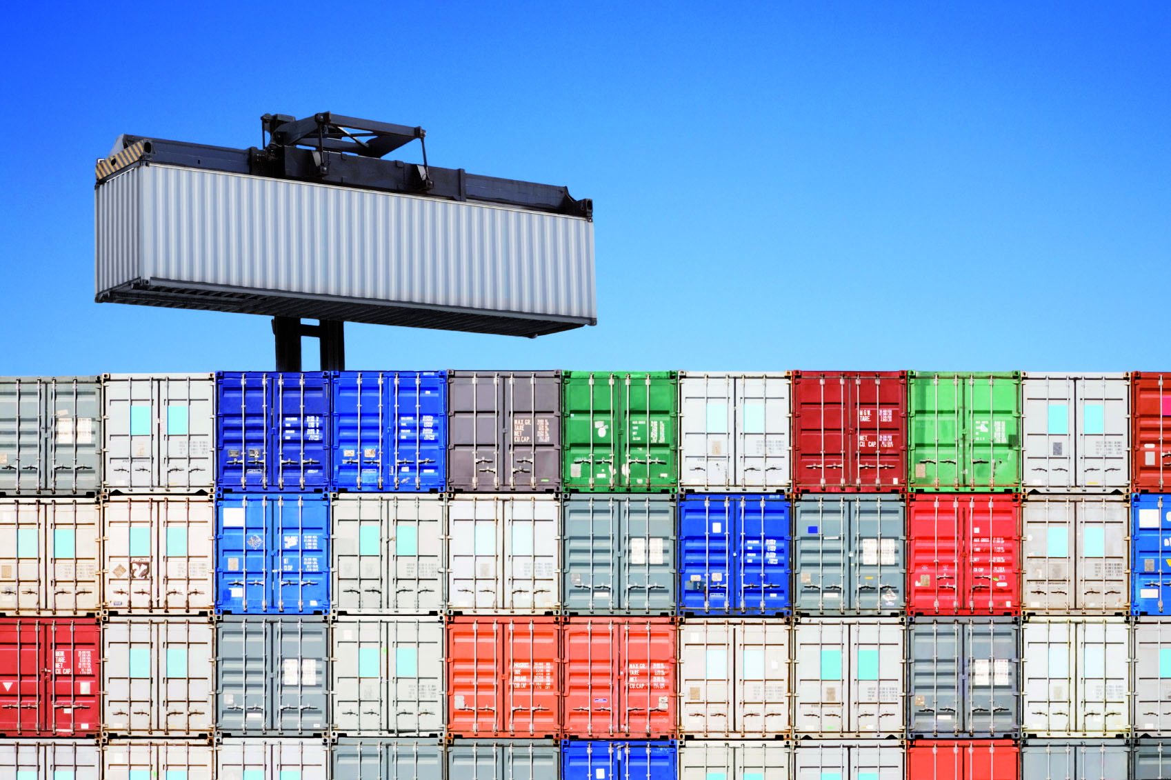 Los precios de contenedores nuevos siguen subiendo 1 scaled containers 1