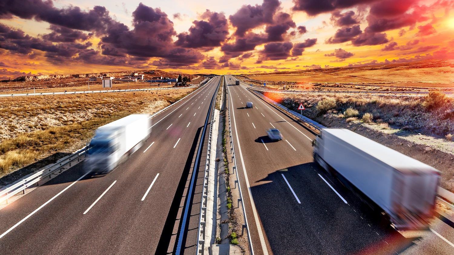 El uso de las "Clouds" en el transporte de carga 1 cropped AdobeStock 176119722