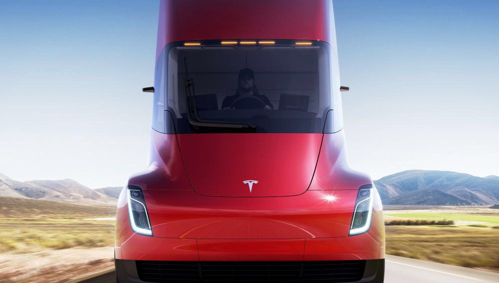 Tesla aplaza un año las entregas de Camión Semi 1 img 5379
