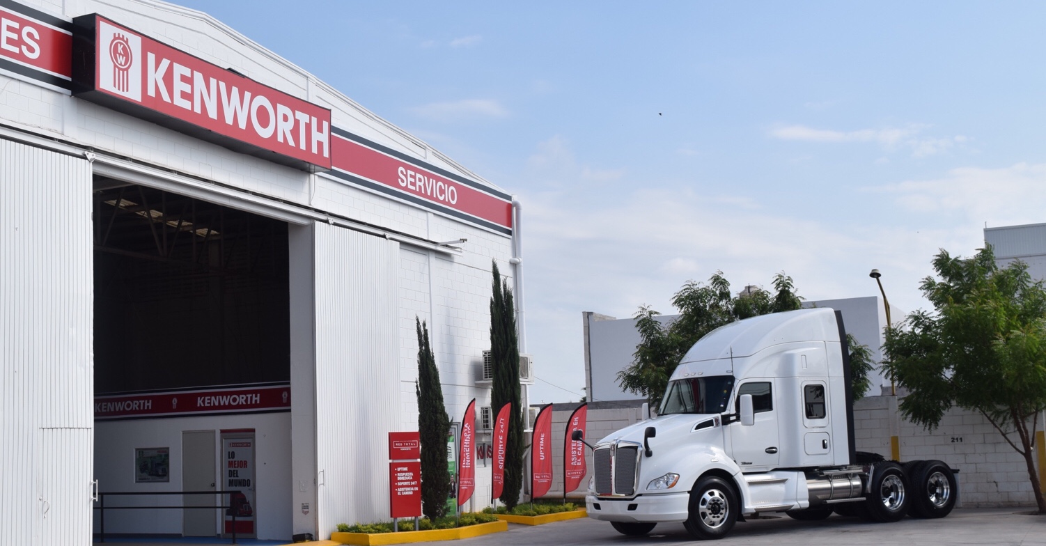 Más concesionarios se acreditan como Red Total de Kenworth 1 img 5584