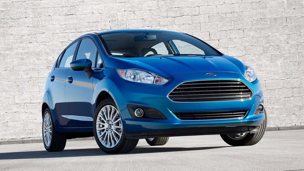 cropped Autos de menos de 200 mil pesos Ford Fiesta 2015