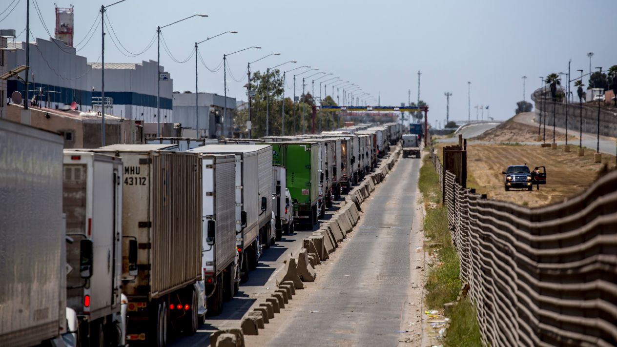 Buscan agilizar transporte de carga de Tijuana a California 1 garita de otay