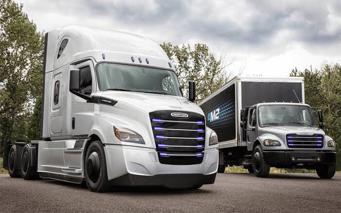 Freightliner inicia entrega de eCascadias a Penske y NFI 1 img 5665 1