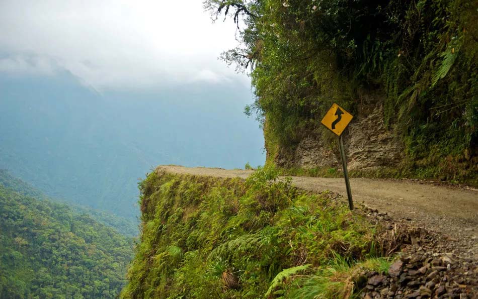 Las carreteras mas peligrosas del mundo los yungas en bolivia