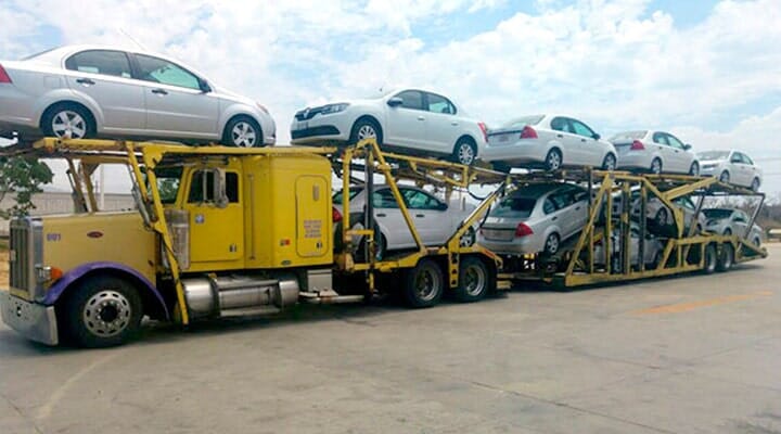 Cierre de plantas automotrices manda a la ‘congeladora’ a las madrinas 1 Madrinas autos