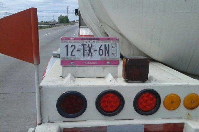 Emplacamiento de camiones, mas lento que nunca 1 tractocamion02 0
