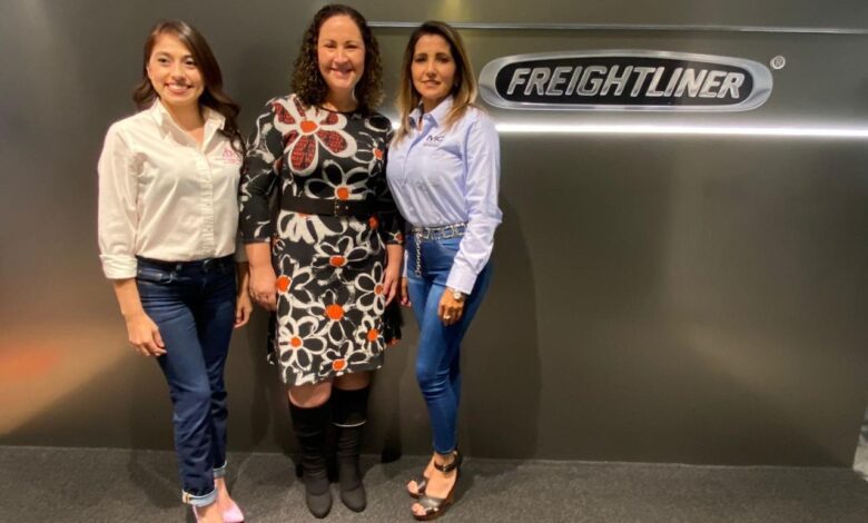 Se reúne Marcela Barrerio CEO de Daimler Trucks con la Asociación de Mujeres Operadoras 1 thumbnail DTM y AMO1