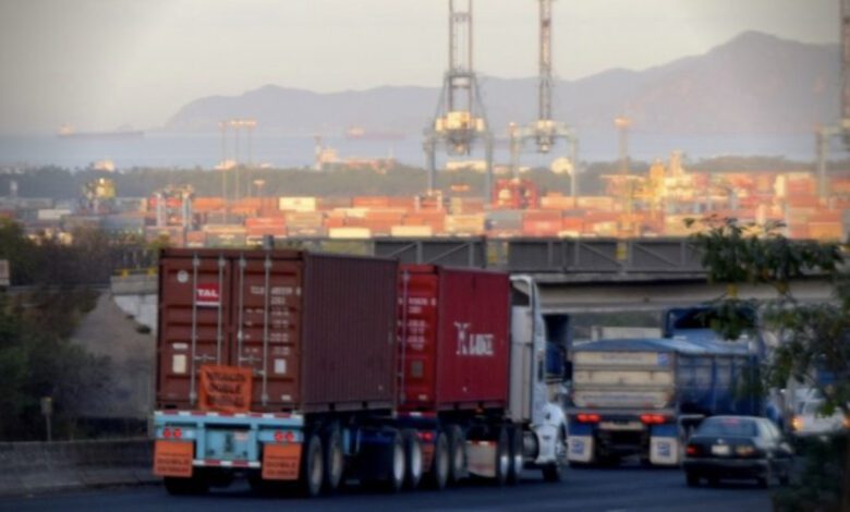 Prohibir Fulles afectaría seriamente la cadena de suministro: Conatram Colima 1 86715EF5 623A 4313 A5DC A46E0FA572D1