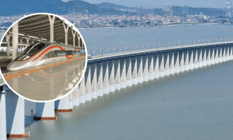 China inaugura ruta de tren bala que pasa por arriba del agua 1 Tren bala