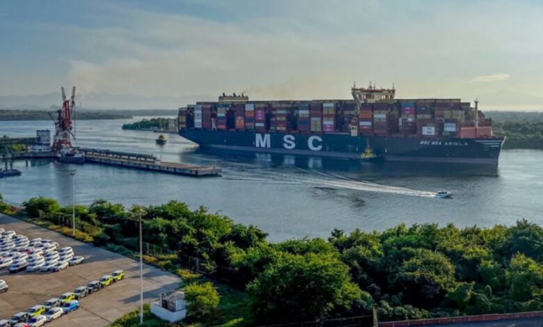 Uno de los portacontenedores más grandes del mundo, el Ariela, llega a Lázaro Cárdenas 1 MSC Noe Ariela