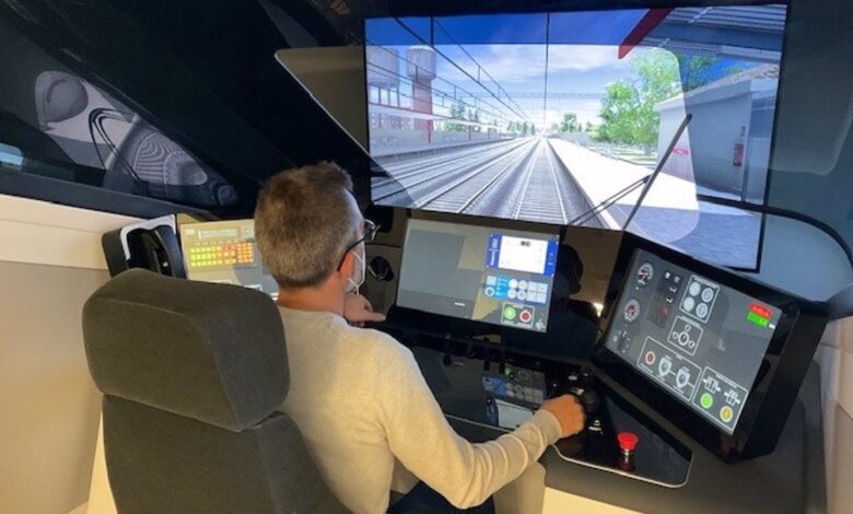 50 maquinistas y 30 controladores del Tren Maya terminan su capacitación en España 1 maquinistas