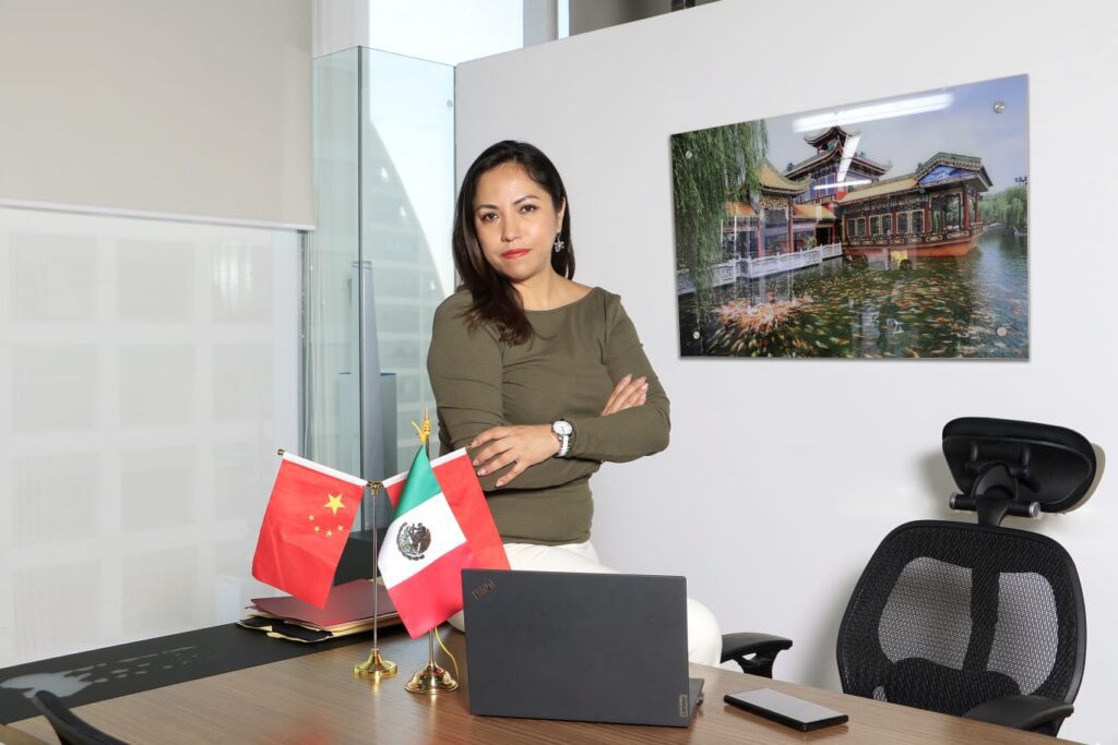 Anel Hernández, una apasionada de la electromovilidad que impulsa el crecimiento de Yutong Trucks 4 anel hernández Yutong