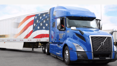 En medio de la entrada de aranceles 25% a camiones extranjeros; Pedidos de camiones en EUA caen 44 % en septiembre 3 camiones