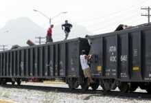 Robo a ferrocarril: saquean vagón con equipo de cómputo en Arteaga, Michoacán 2 3553637