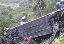 Autobús cae a una barranca en Oaxaca: un muerto y 10 heridos tras choque con tráiler 3 Captura de pantalla 2025 11 18 a las 12.00.55 p.m